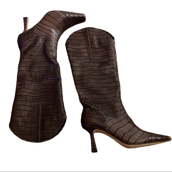 Raye Zion Boot in Brown - Picture 6 of 10